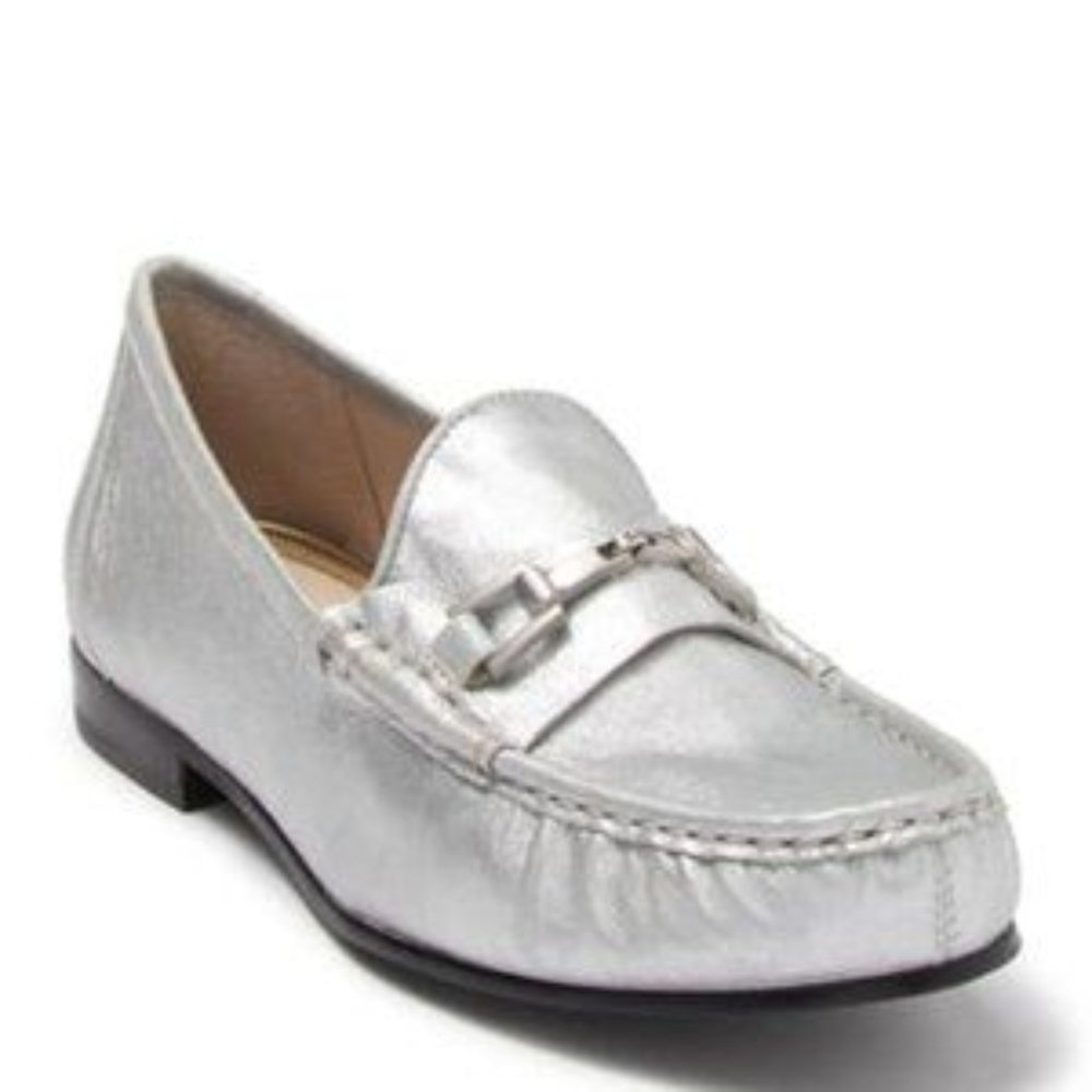 NIB Sam Edelman Tracey Leather Loafer in silver 9.5M